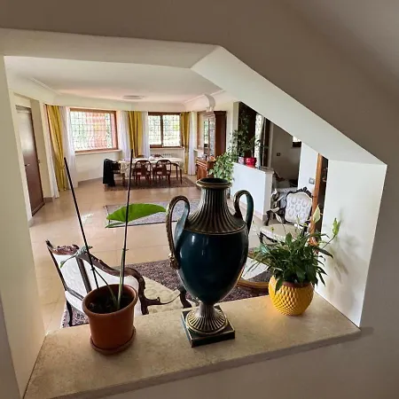Linda's Retreat